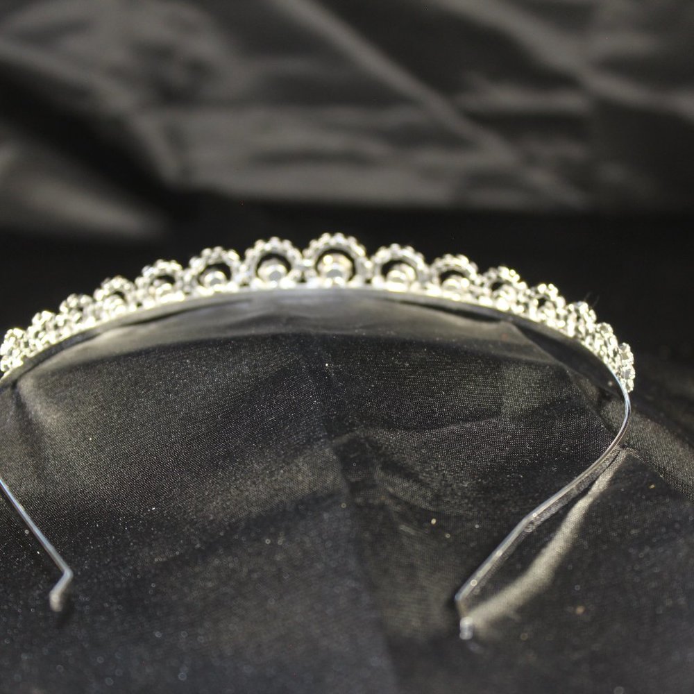 Crystal and Silver Metal Princess Crown-TIA19 - Picture 3 of 5